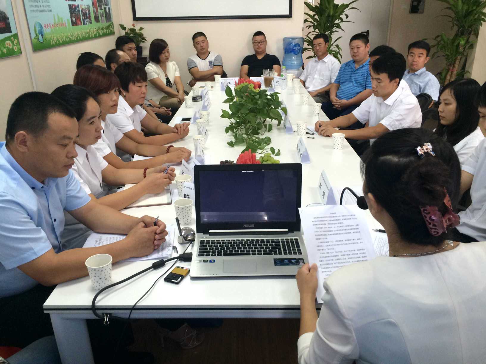 萬潔華盛專業(yè)的中高層管理團隊